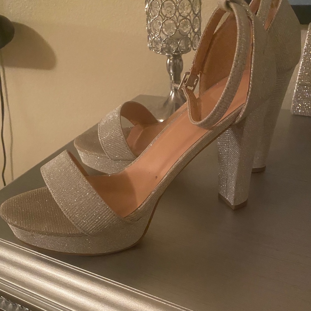 Women’s platform heels